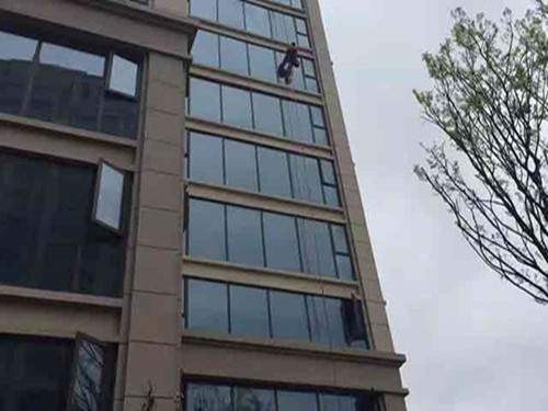 靖江外墻大樓清洗收費(fèi)